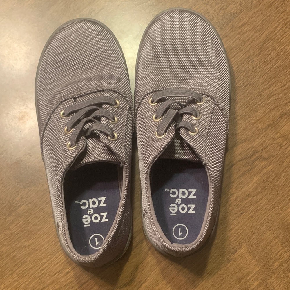 Zoe & Zac kids Gray Casual Slip on Shoes